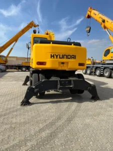 Best and Cheap RoRo Shipping Companies in Dubai UAE-SLR-Shipping-Excavator-3